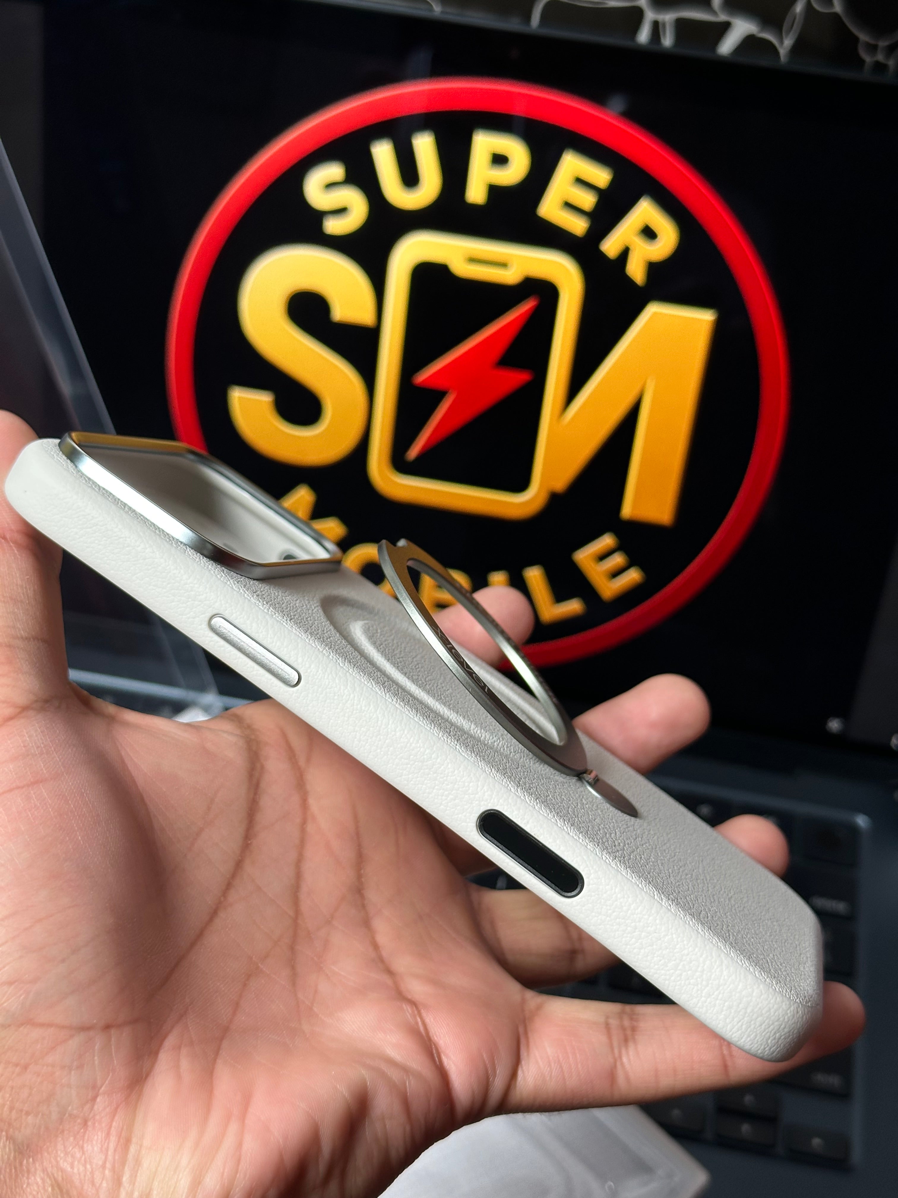 17ProMax Leather Case with Magsafe