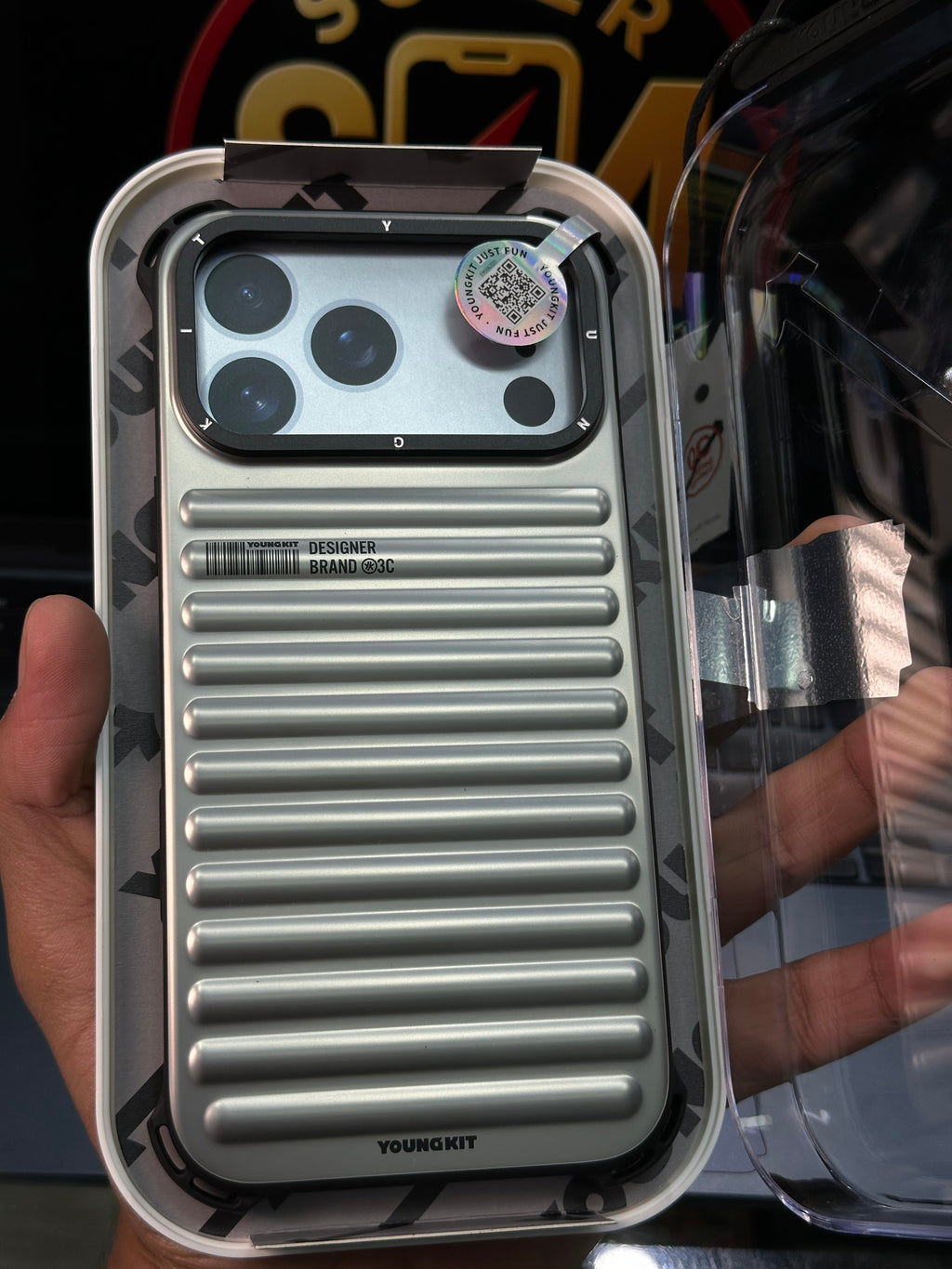 17 Pro Max youngkit Case with Magsafe