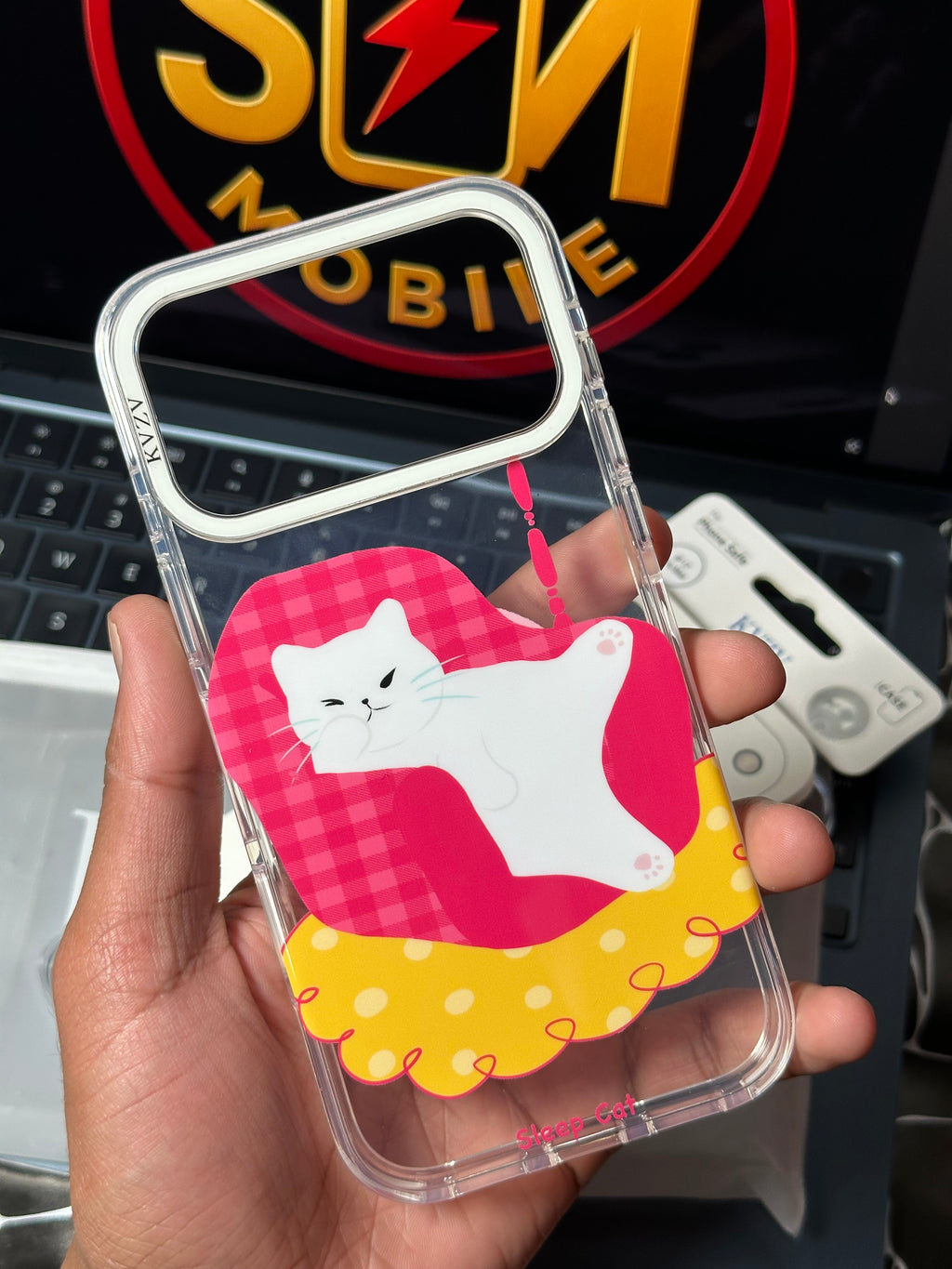 17 Pro Max Case KVZV