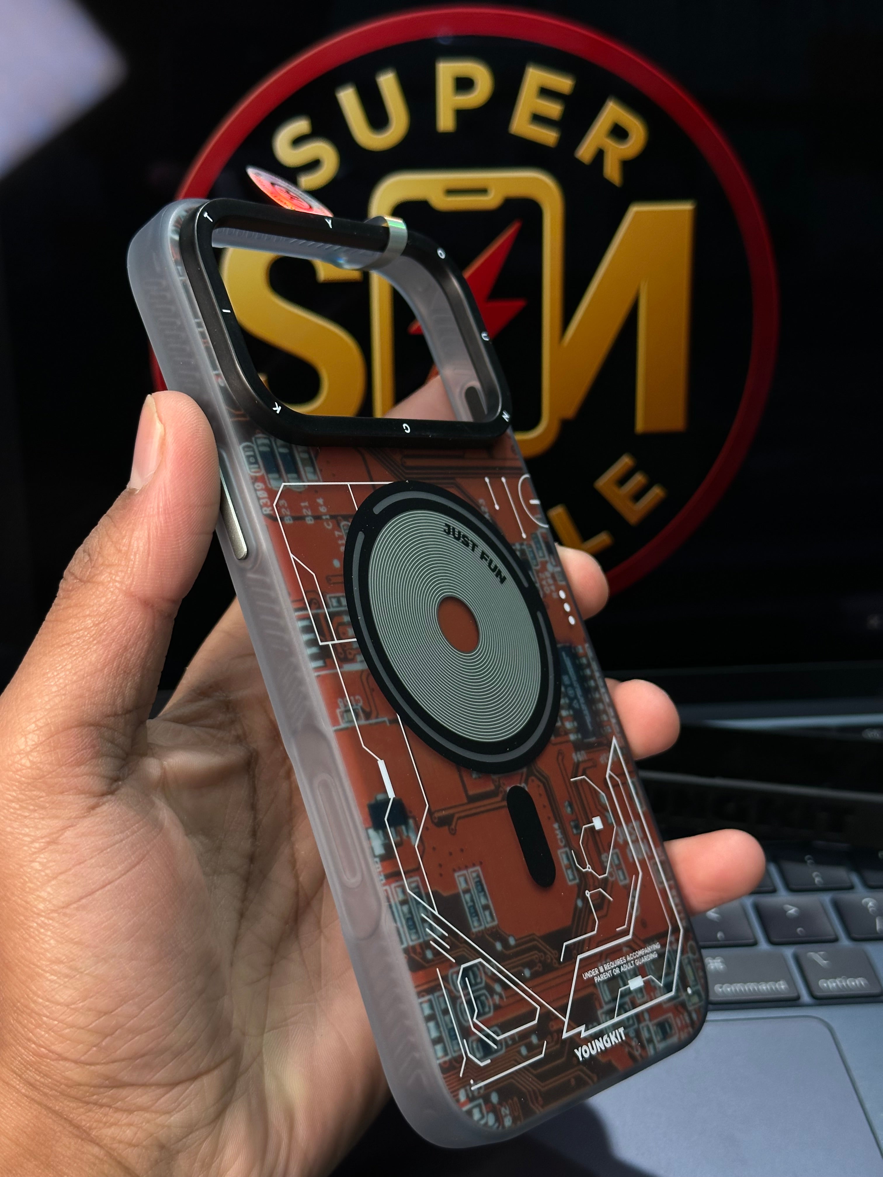 17 Pro Max YoungKit Case With Magesafe