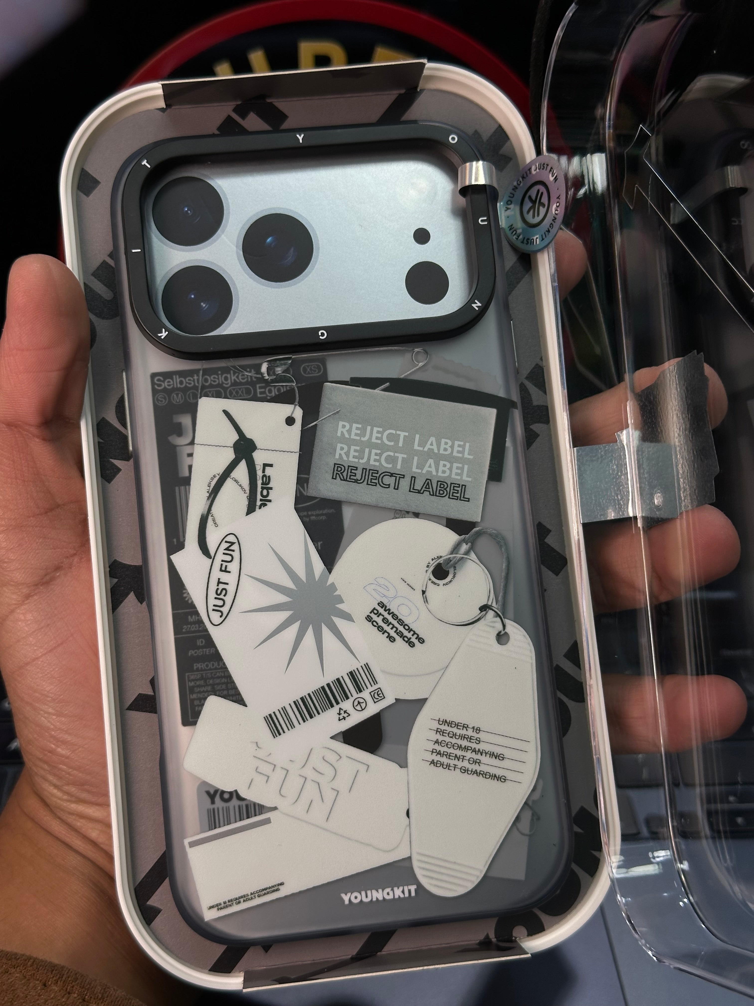 17 Pro Max Case Youngkit With Magsafe