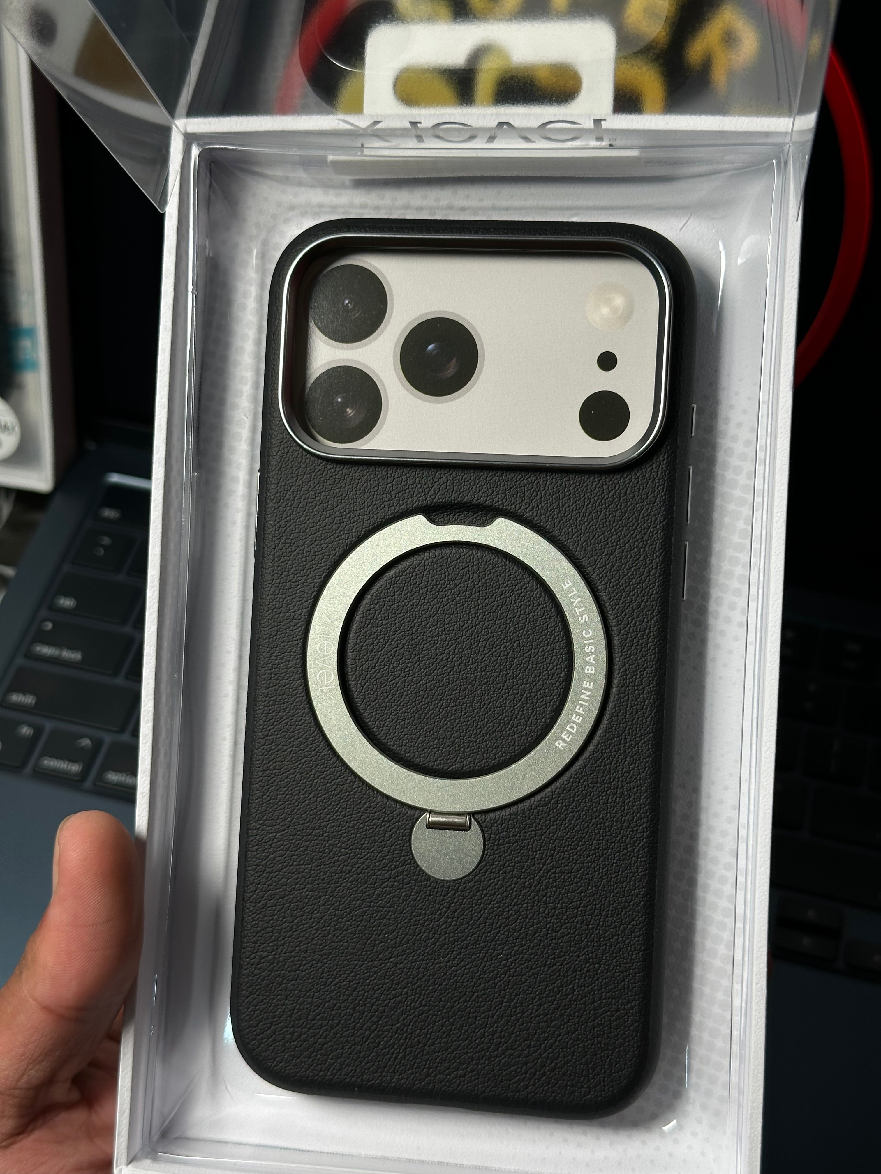 17ProMax Leather Case With Magsafe Stand  Black