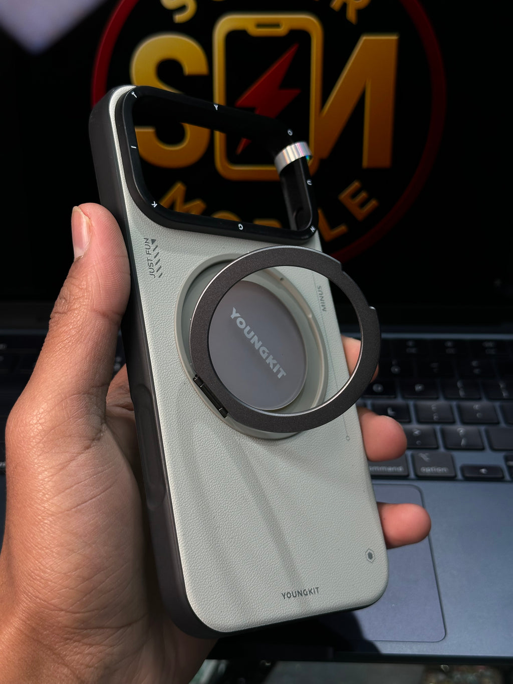 17 Pro Max Case youngkit with Magsafe