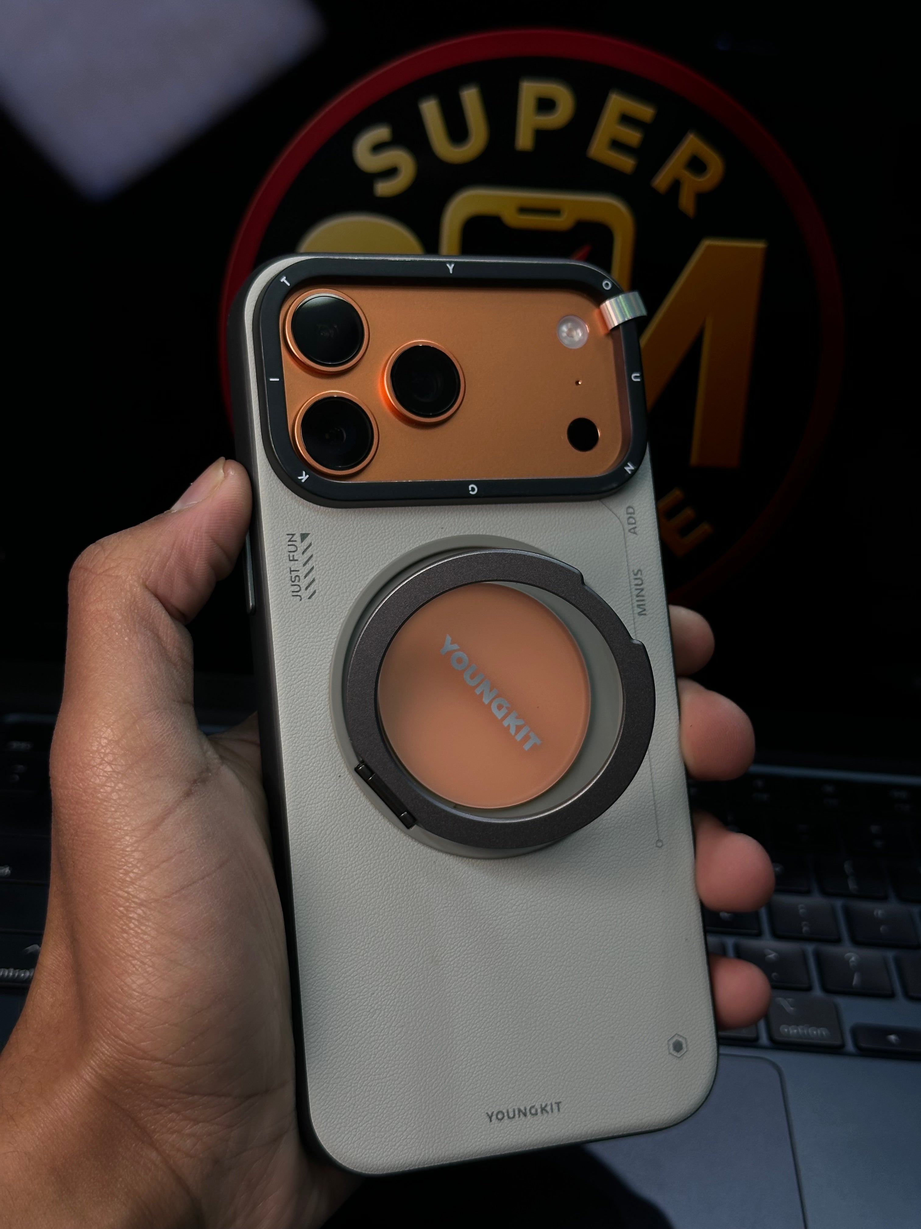 17 Pro Max Case youngkit with Magsafe