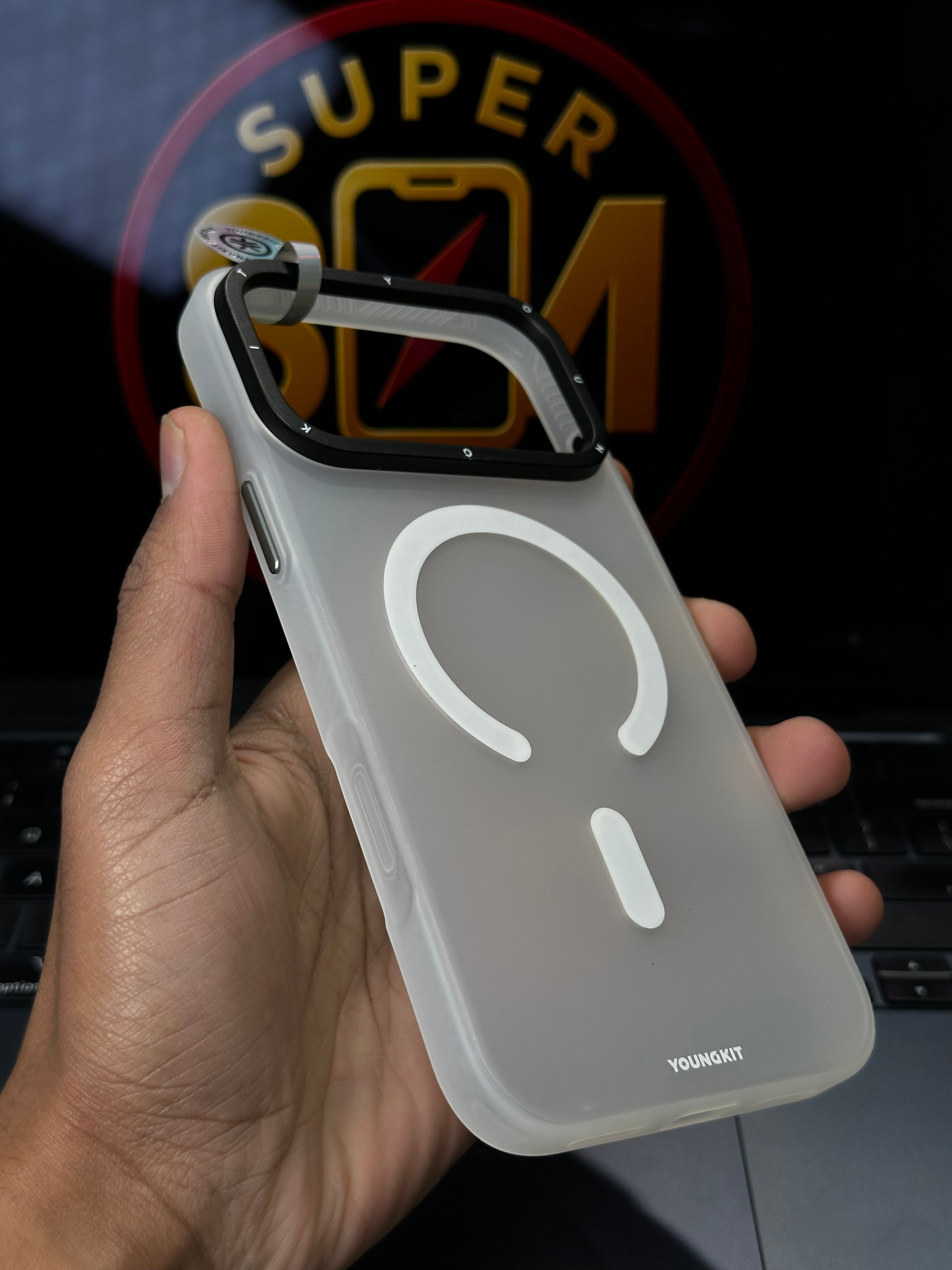 17 Pro Max Case Youngkit With Magesafe