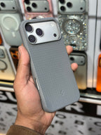 17 Pro Max Spigen Case