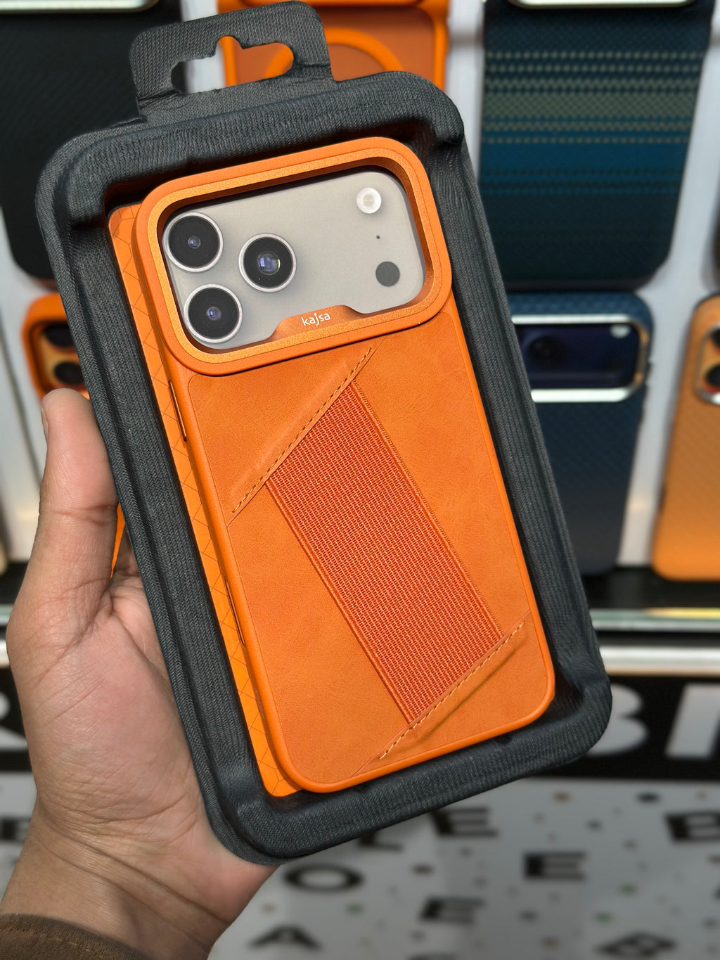 17 Pro Max Kajsa Case